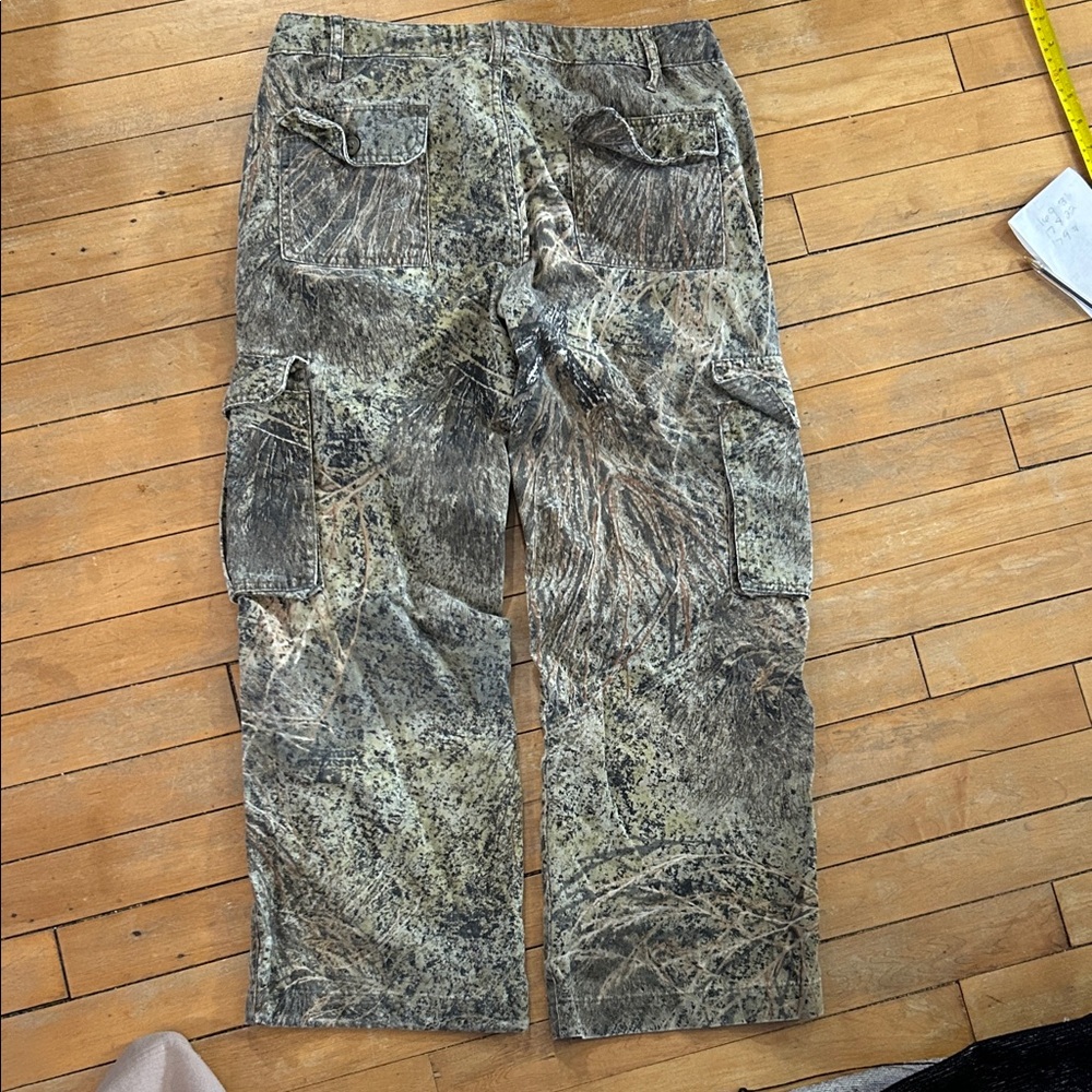 EUC Mossy Oak Camouflage Cargo Pants - Green and Brown - Picture 4 of 7